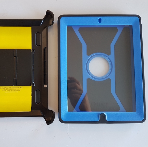 IPAD 2/3/4 DEFENDER CASE - Picture 2 of 2